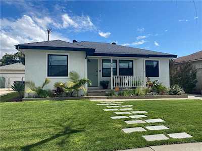 4612 Nipomo Avenue Lakewood, CA 90713