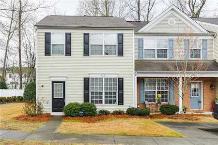 6631 Rothchild Dr Charlotte, NC 28270