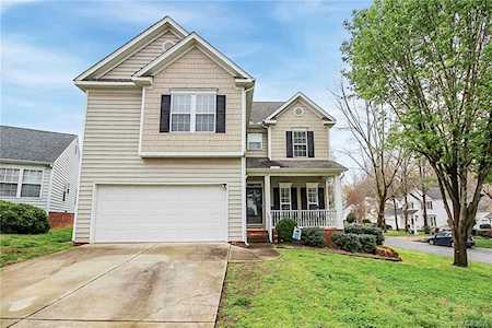 202 Strawberry Knoll Dr Fort Mill, SC 29715