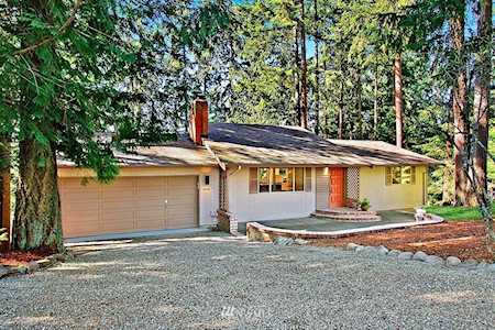 4728 W Tapps Dr E Lake Tapps, WA 98391