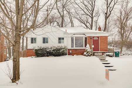 2121 Dillingham Ave Lansing, MI 48906