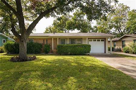 2201 Pasadena Dr Austin, TX 78757