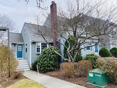 42 Washington Green #42 Walpole, MA 02032