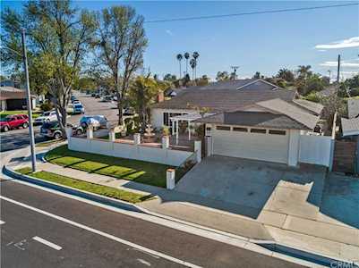 3269 California Street Costa Mesa, CA 92626