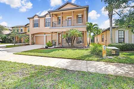 2922 Glenridge Circle Merritt Island, FL 32953