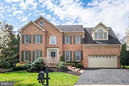 10111 Oakton Knoll Dr Oakton, VA 22124