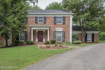 7005 Fox Valley Ct Prospect, KY 40059
