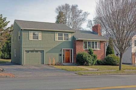 320 Atlantic Avenue Marblehead, MA 01945