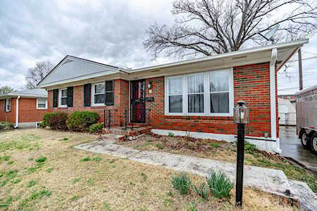 4213 Blossomwood Dr Louisville, KY 40220