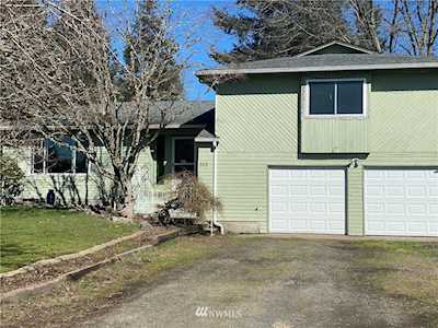 202 Dakota Dr Castle Rock, WA 98611