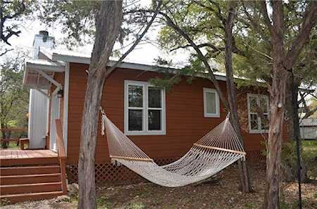 1105 Green Acres Dr Wimberley, TX 78676