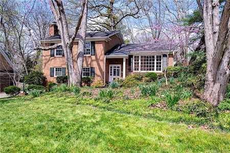 3915 Ashton Dr Charlotte, NC 28210