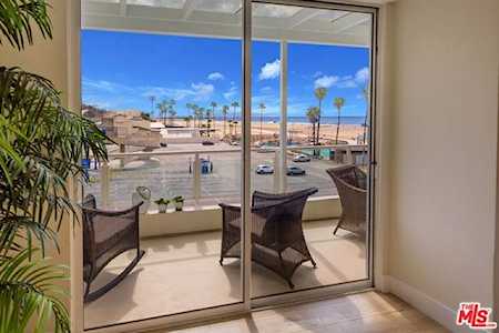 723 Palisades Beach Road #318 Santa Monica, CA 90402