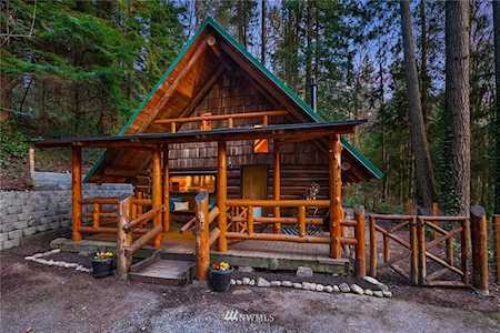 25523 SE Tiger Mountain Rd Issaquah, WA 98027