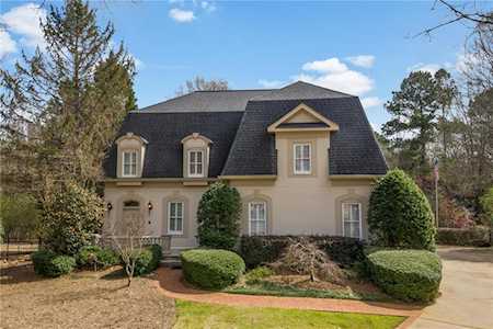 610 Avignon Ct Sandy Springs, GA 30350