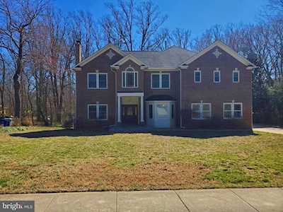 6721 Kennedy Ln Falls Church, VA 22042