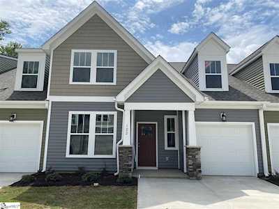 122 Creekhaven Ln Taylors, SC 29687