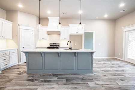 612 John Chisholm Way Yukon, OK 73099