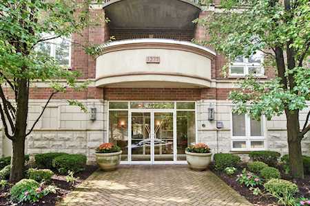 1277 E Thacker St #504 Des Plaines, IL 60016