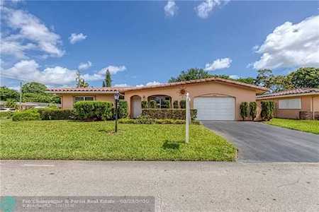 4450 NW 12th Dr Deerfield Beach, FL 33064