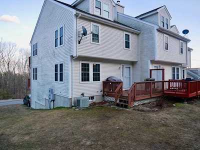 40 W Meadow Estates Dr #40 Townsend, MA 01474