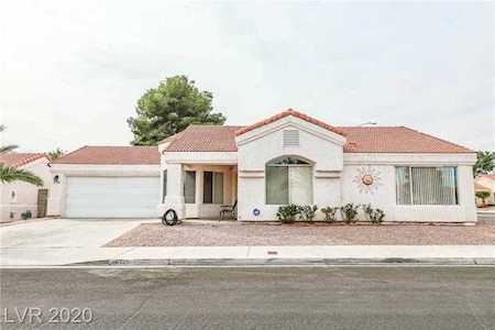 6725 Sterling Springs Las Vegas, NV 89108