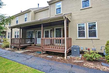 42 2nd Ave #15 North Attleboro, MA 02760