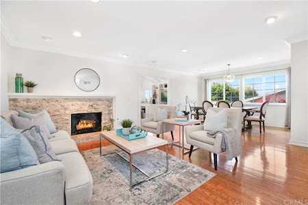 6802 Abbottswood Drive Rancho Palos Verdes, CA 90275