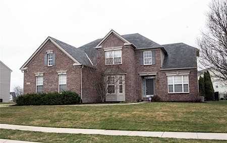 2227 Mossy Creek Avon, IN 46123