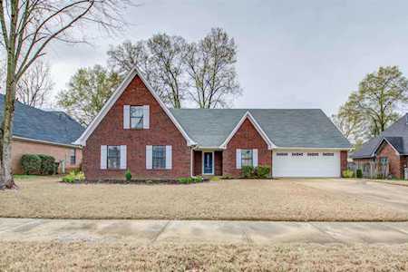 8011 Sara Jane Ln Bartlett, TN 38133