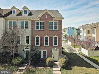 192 Flowering Dogwood Terrace SE Leesburg, VA 20175
