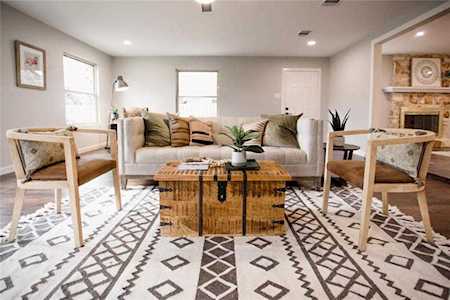 4600 Langtry Ln Austin, TX 78749