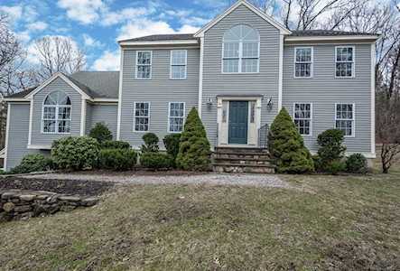 16 Apple Blossom Way Stow, MA 01775