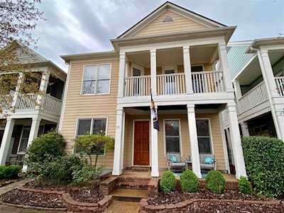 951 River Landing Dr Memphis, TN 38103
