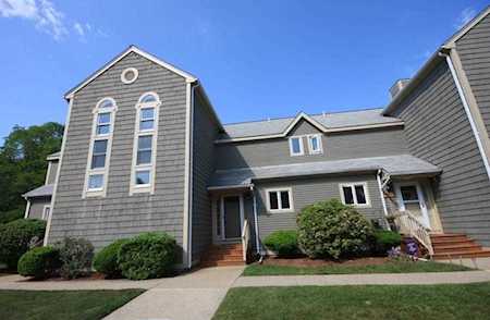 17 Devlin Cir #17 Blackstone, MA 01504