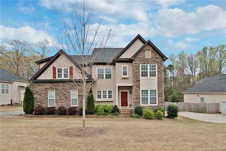 7964 Sally Clark Dr Denver, NC 28037