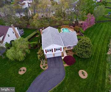 13400 Melville Ln Chantilly, VA 20151