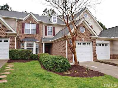 9422 Oglebay Court Raleigh, NC 27617