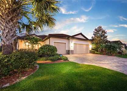 211 Heritage Preserve Run Bradenton, FL 34212