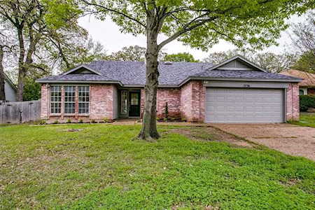 7736 Red Oak Street North Richland Hills, TX 76182
