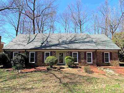 2373 Kirby Pky Memphis, TN 38119