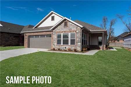 2104 SW Huntwick Ave Bentonville, AR 72713