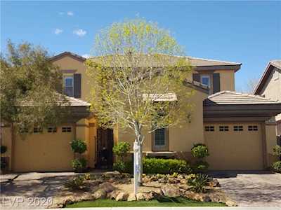 8229 Chimney Bluffs North Las Vegas, NV 89085