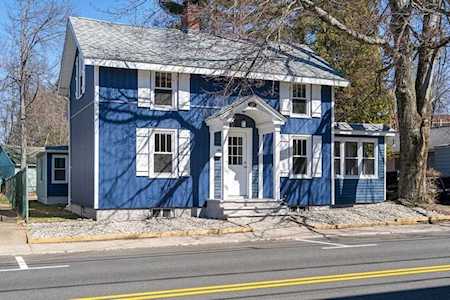 103 Cottage St Easthampton, MA 01027
