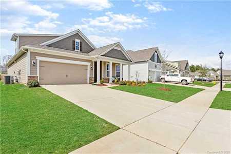 4233 Legacy Dr Denver, NC 28037