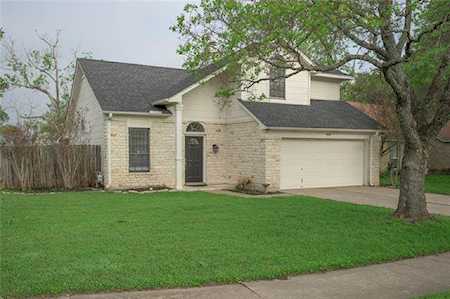 909 Deer Grove Dr Cedar Park, TX 78613