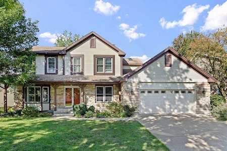 2020 N Oakwood Dr Arlington Heights, IL 60004