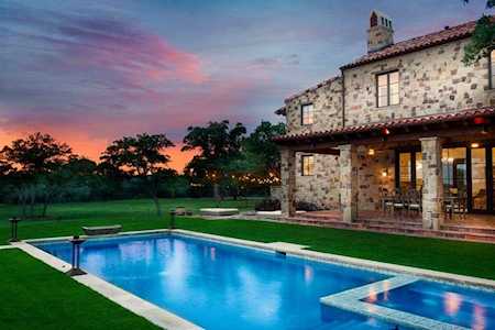 1900 Wimberly Ln Austin, TX 78735