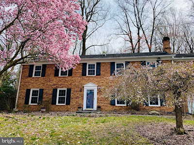 8020 Lilly Stone Dr Bethesda, MD 20817