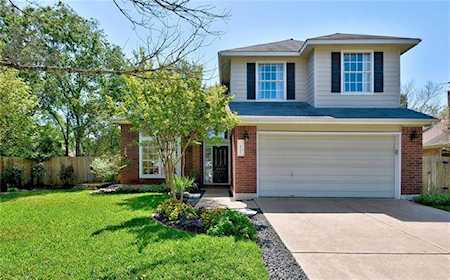 8201 Nairn Dr Austin, TX 78749